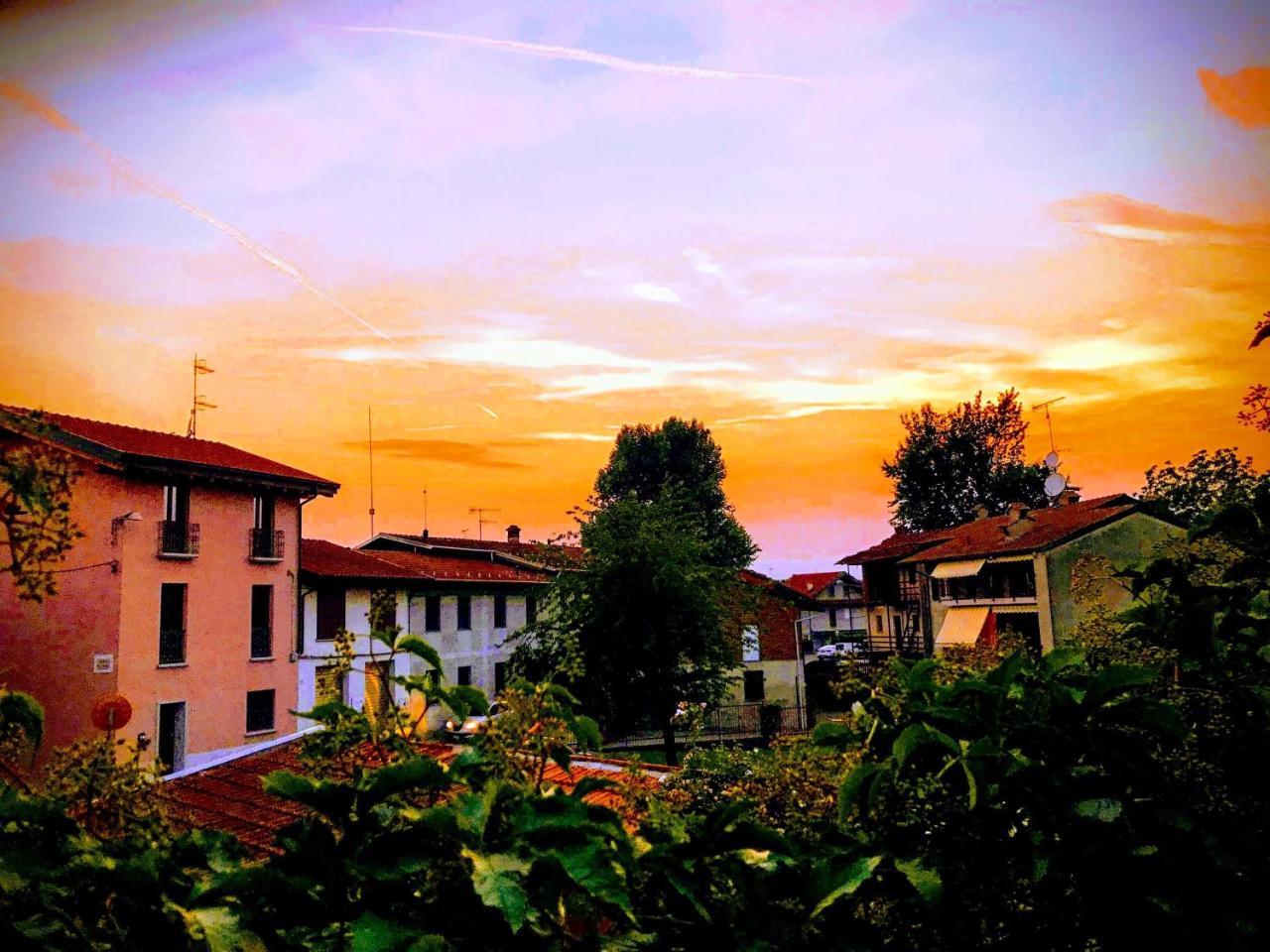 Number 60 Bed & Breakfast Borgomanero Exterior photo